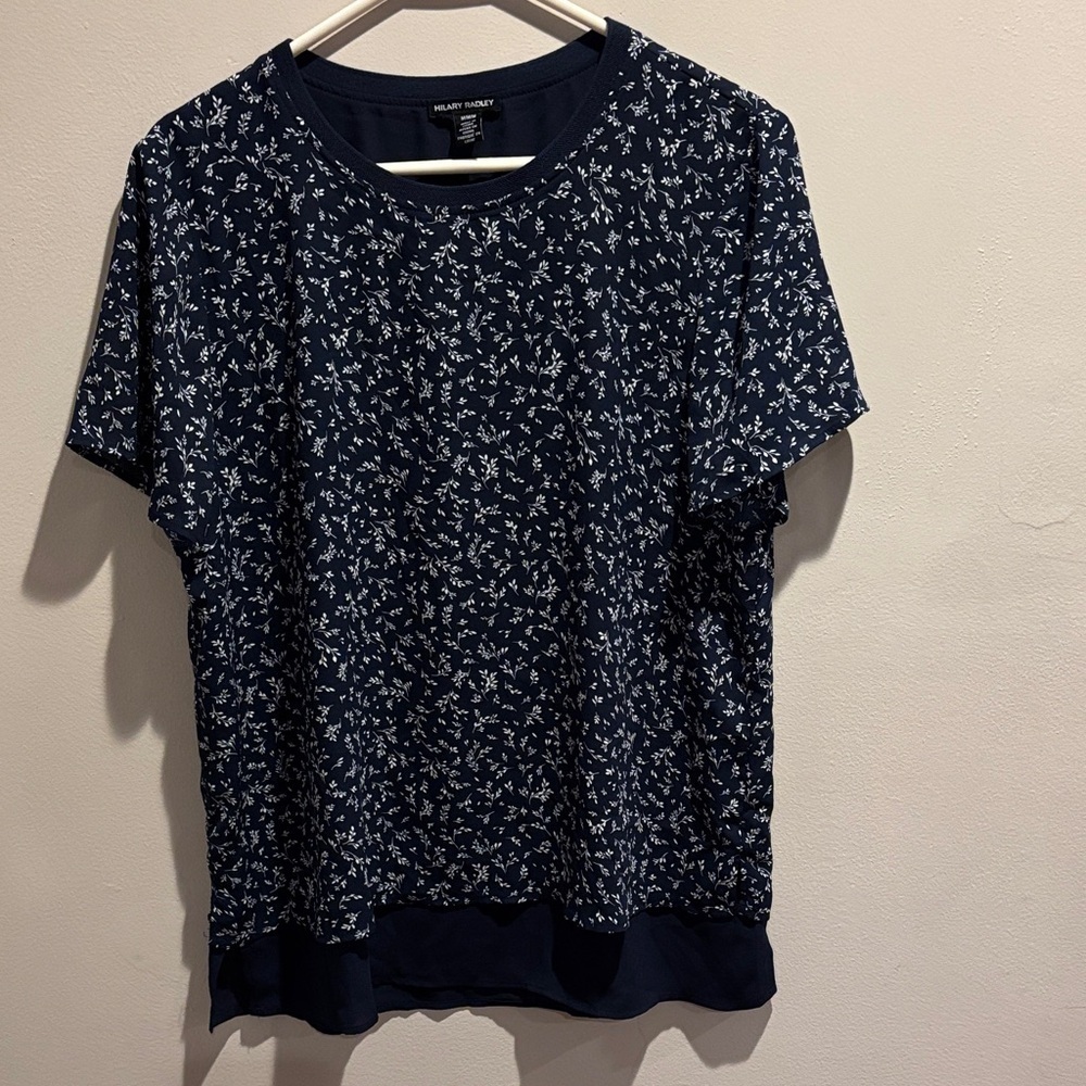 Hilary Radley Navy Floral Short Sleeve Tee size M